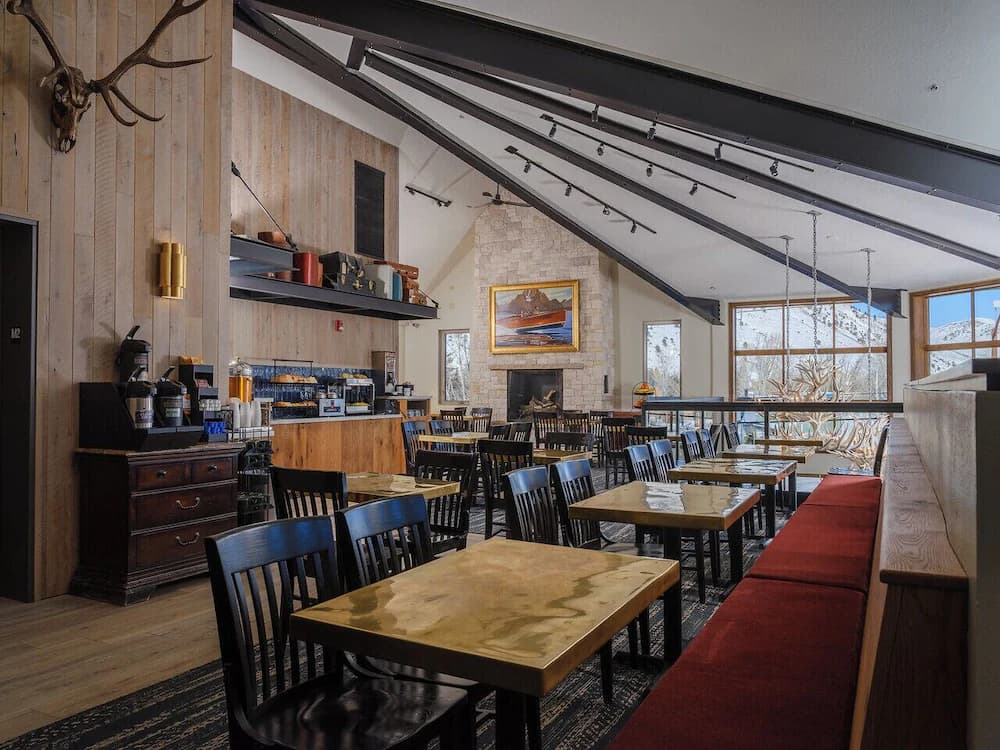 Breakfast area