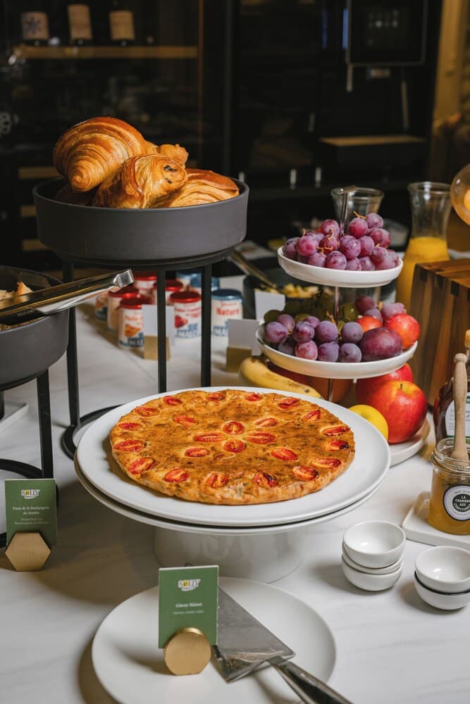 Breakfast buffet