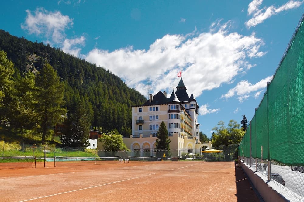 Tennis court