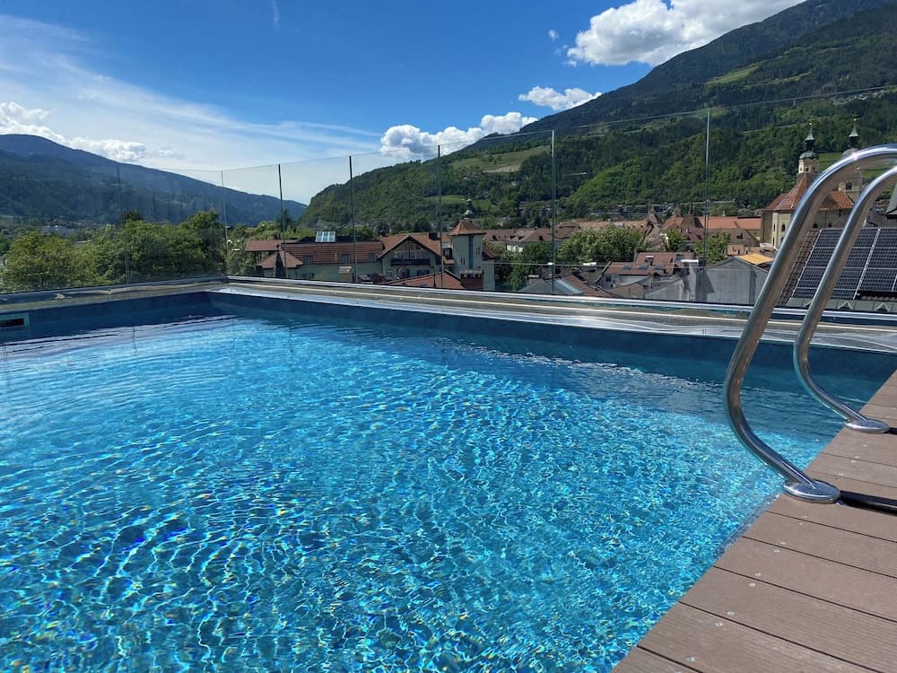 Rooftop pool