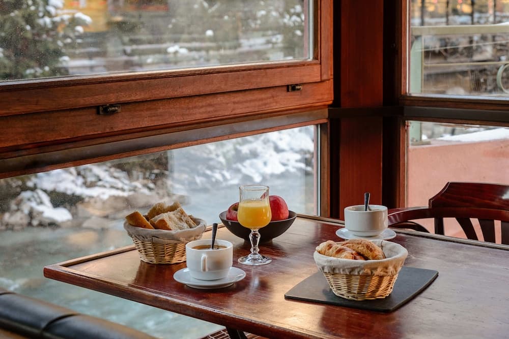 Breakfast area