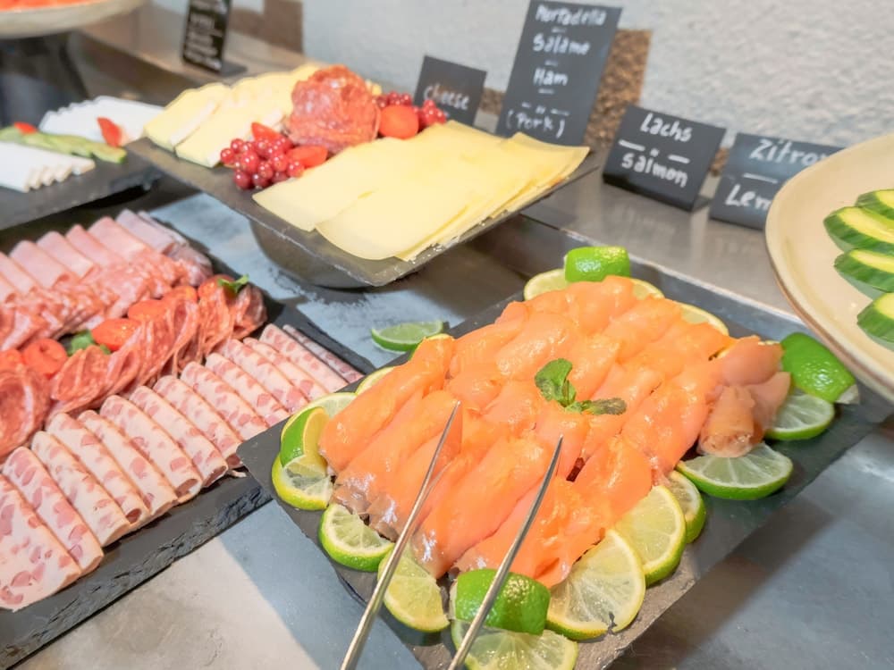 Breakfast buffet