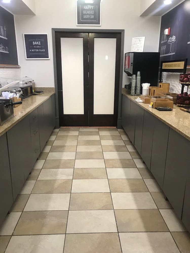 Breakfast area