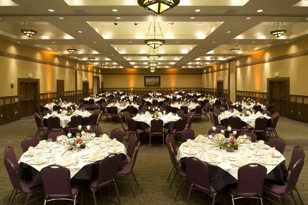 Banquet hall