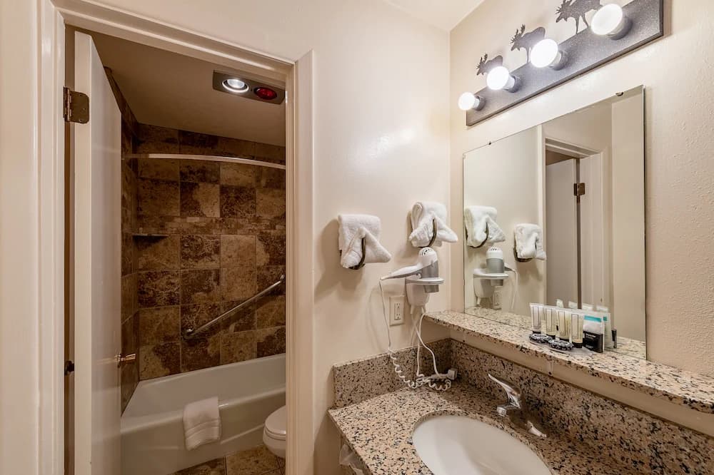 Bathroom sink