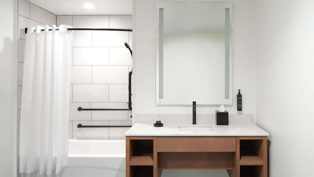 Bathroom shower