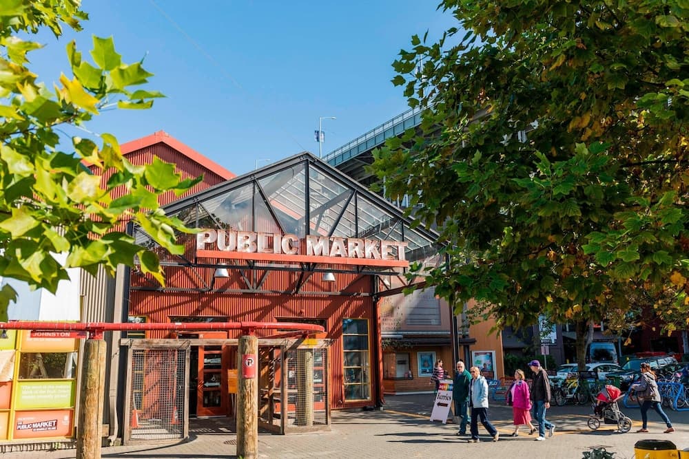 Shopping mall