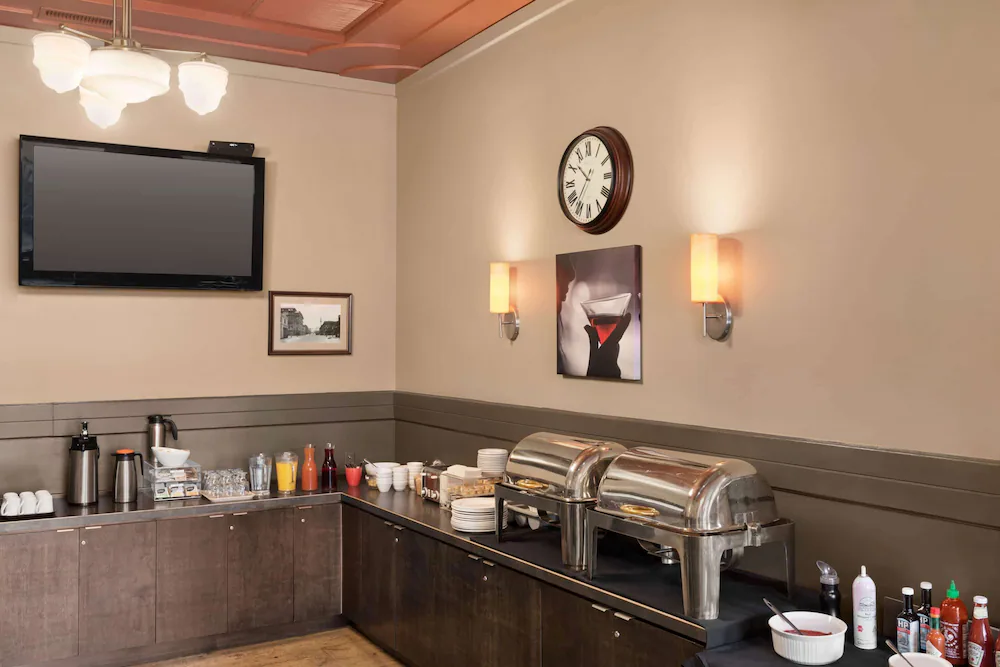 Breakfast area