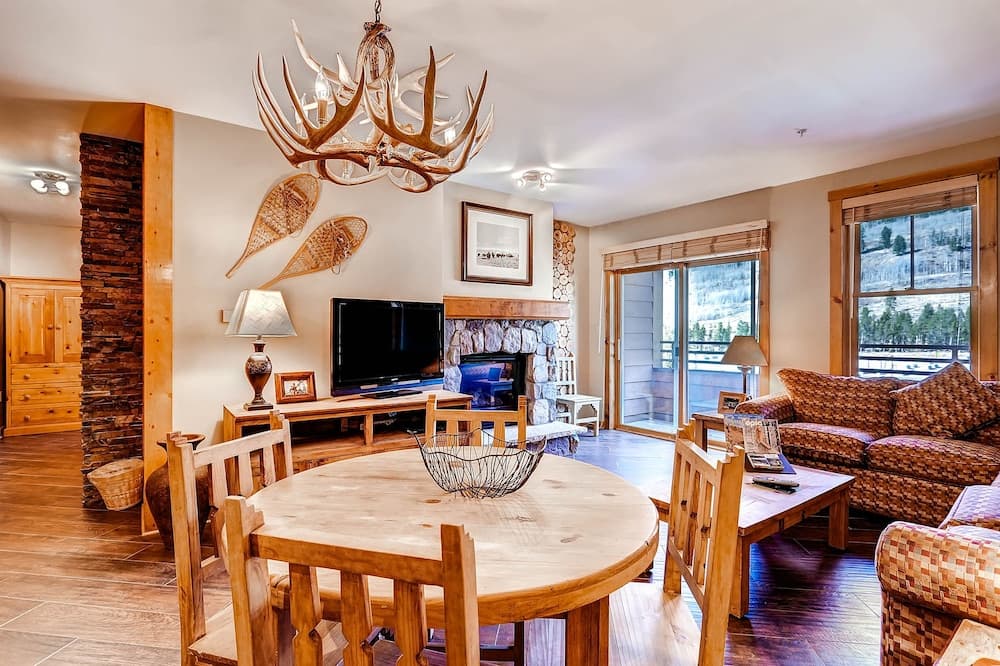 In-room dining