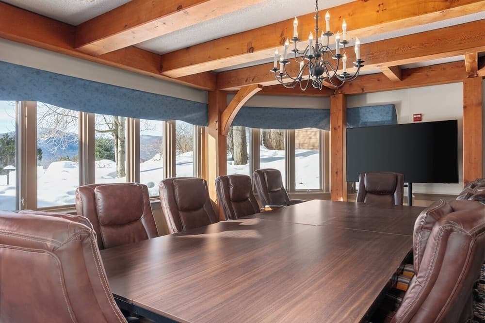 Meeting facility
