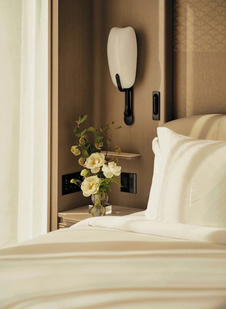 Room amenity