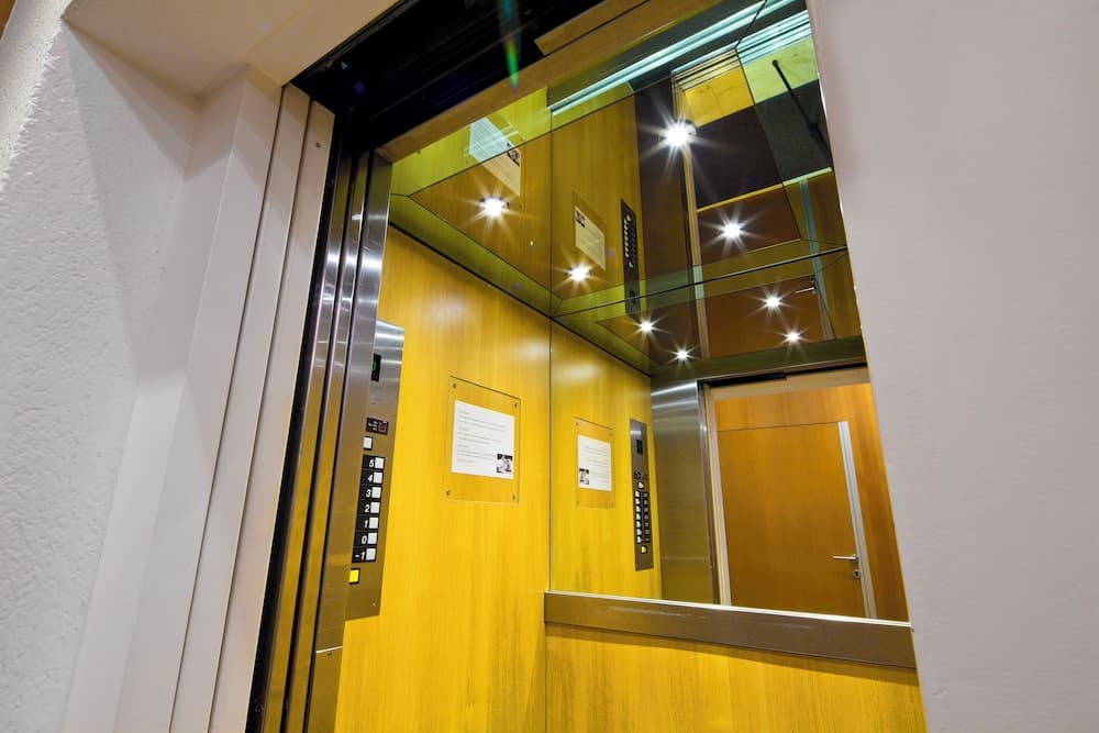 Elevator
