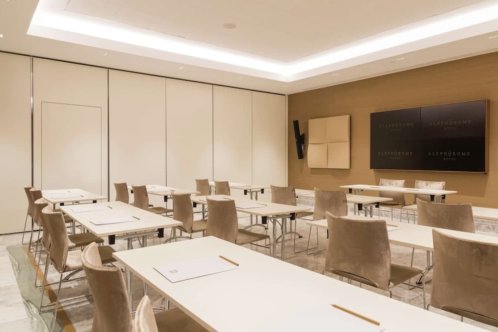 Meeting facility