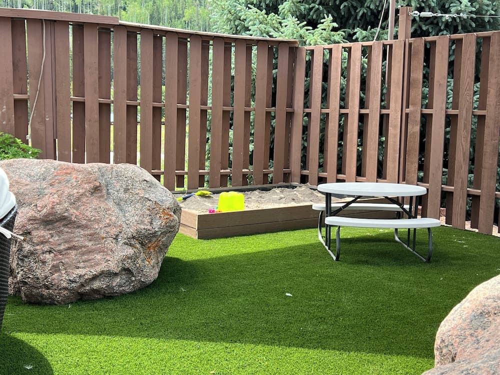 Children's play area - outdoor
