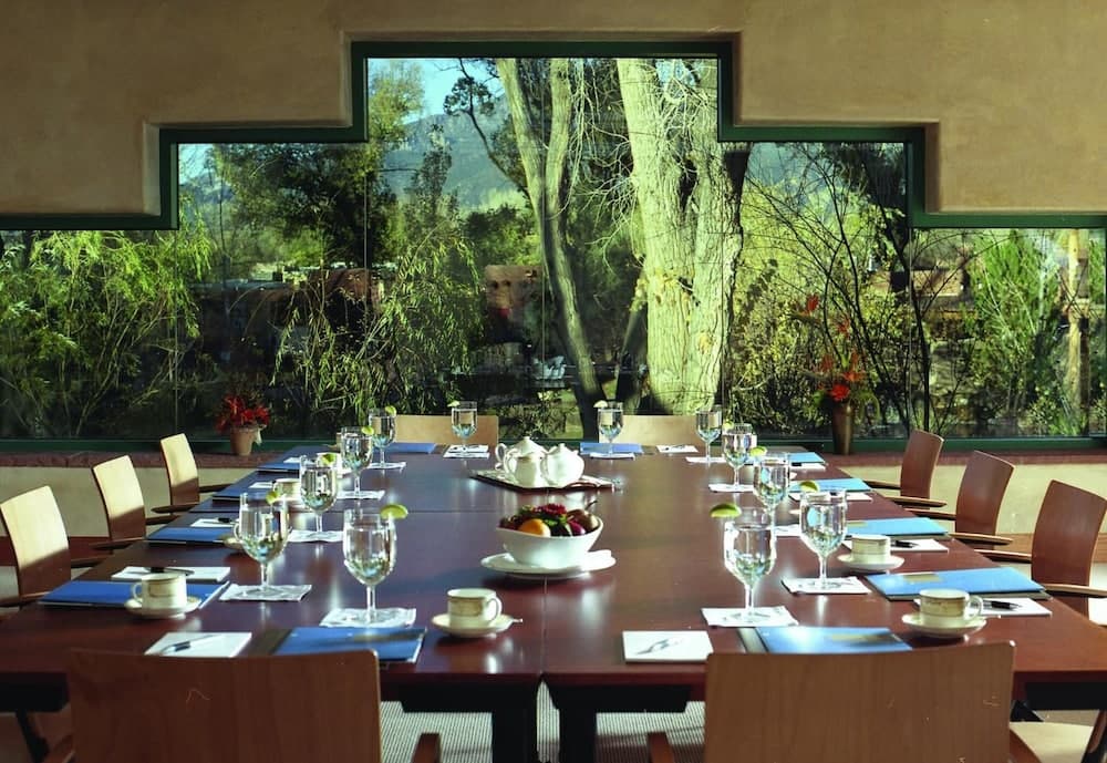 Meeting facility