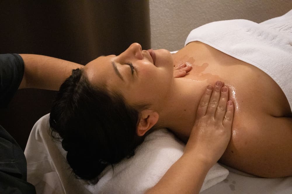 Massage in accommodation