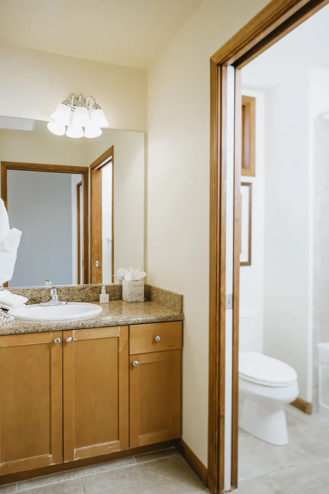 Bathroom sink