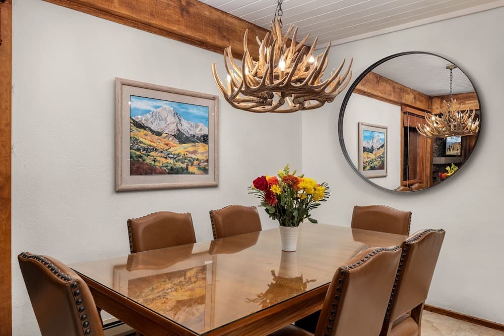 In-room dining