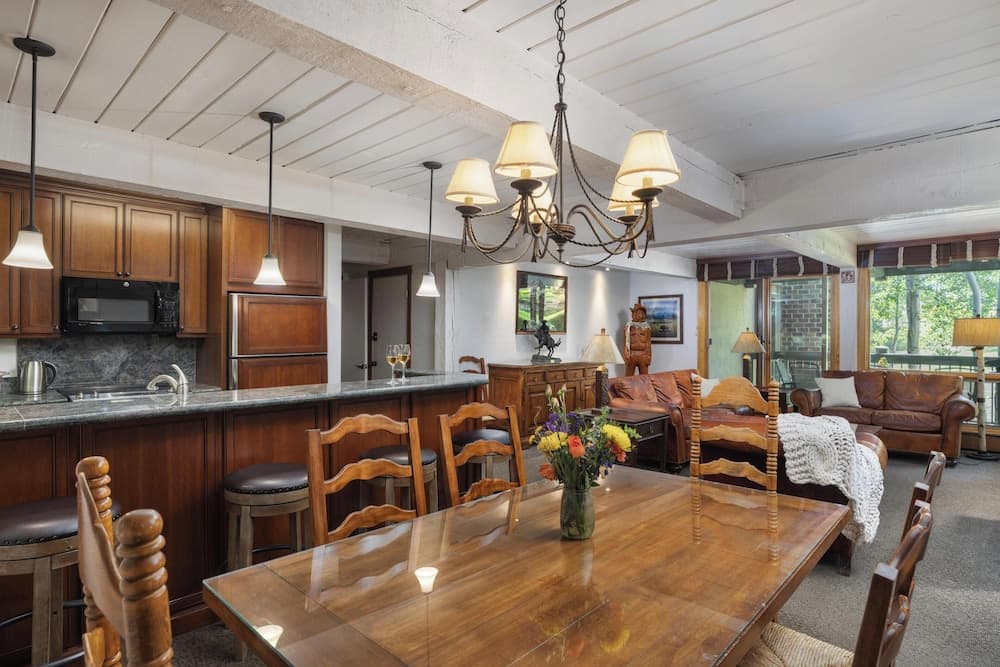 In-room dining