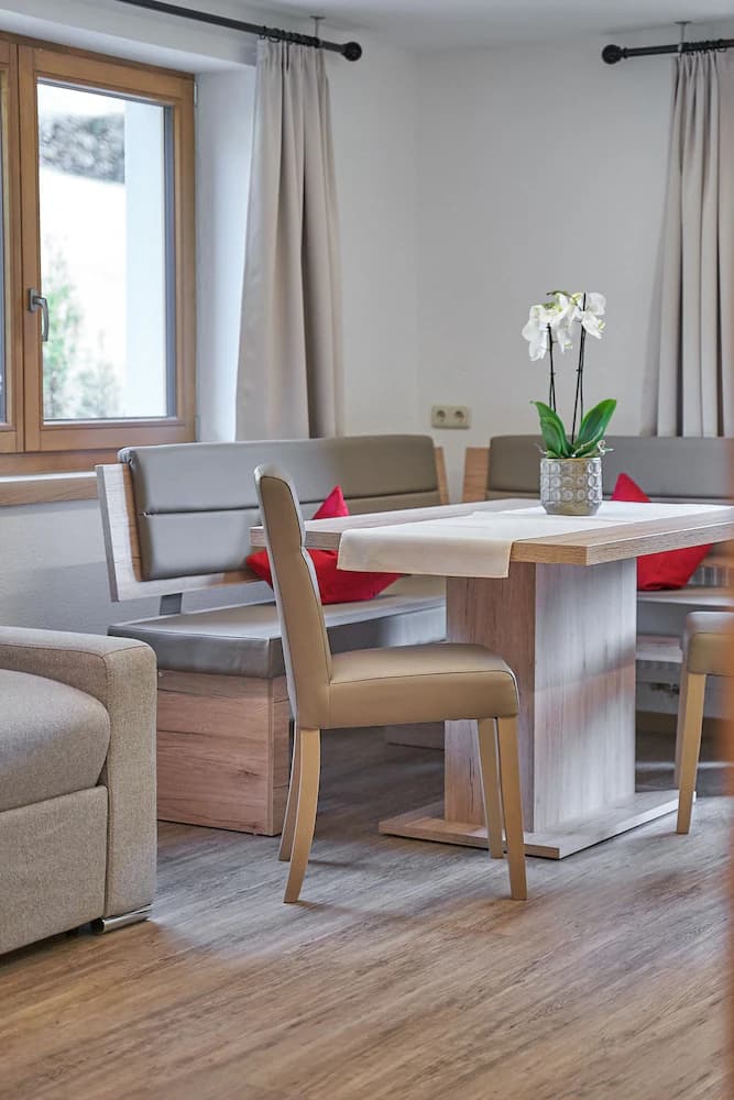 In-room dining