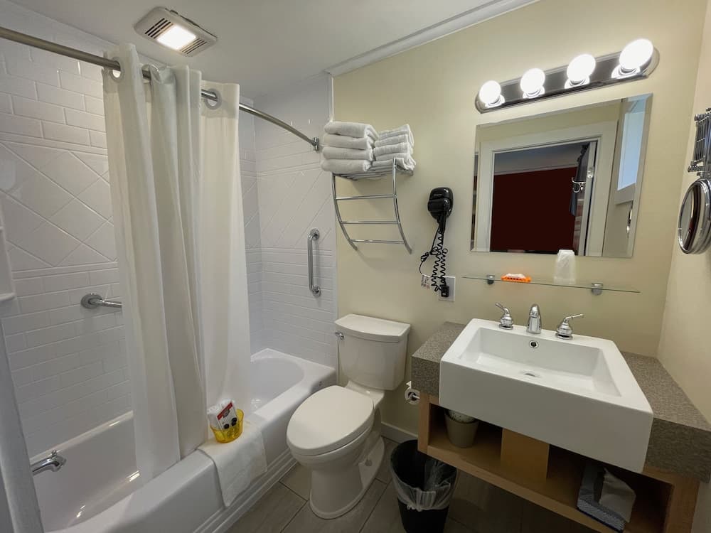Bathroom shower