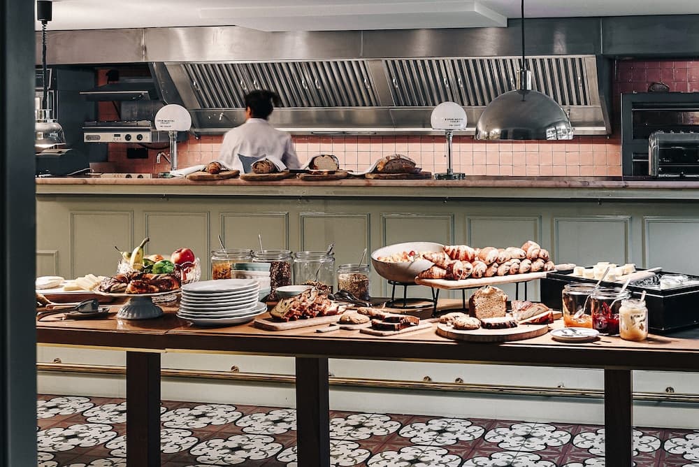 Breakfast buffet
