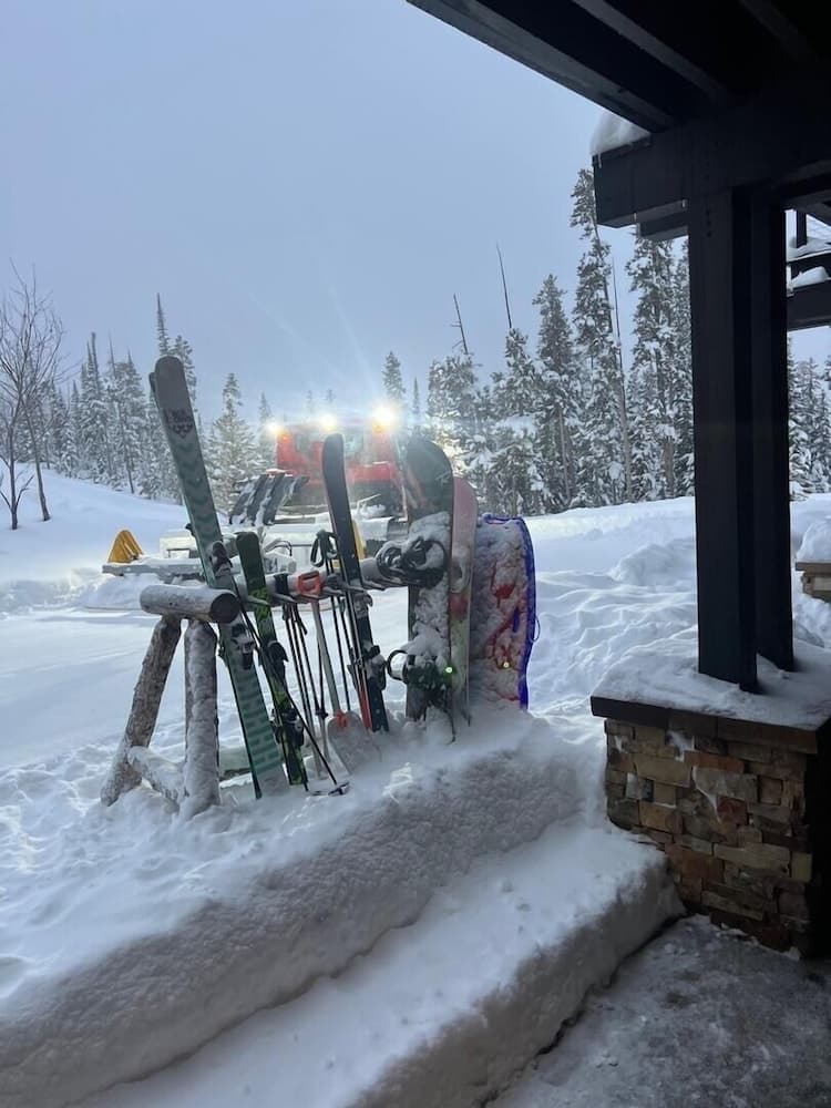 Snow and ski sports