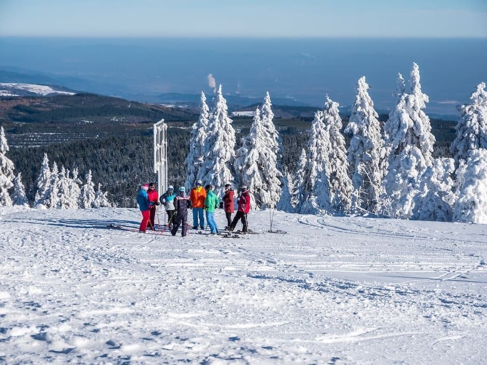 Snow and ski sports