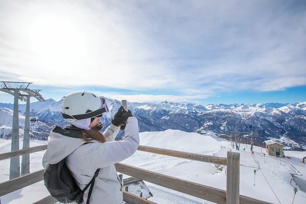Snow and ski sports