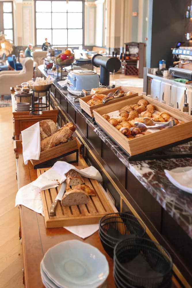 Breakfast buffet