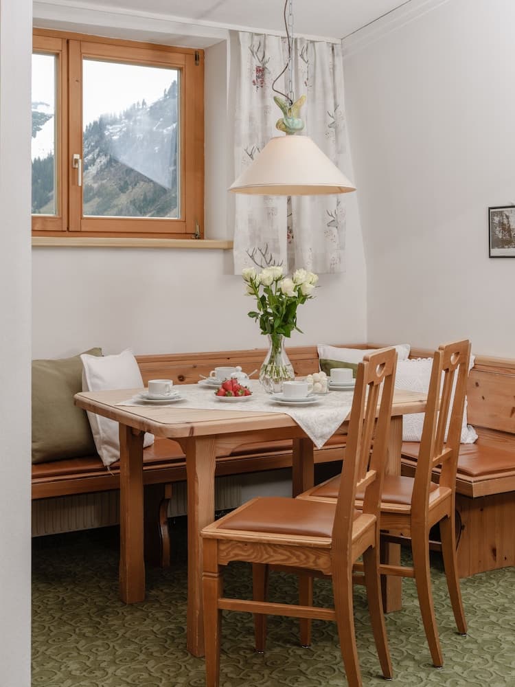 In-room dining