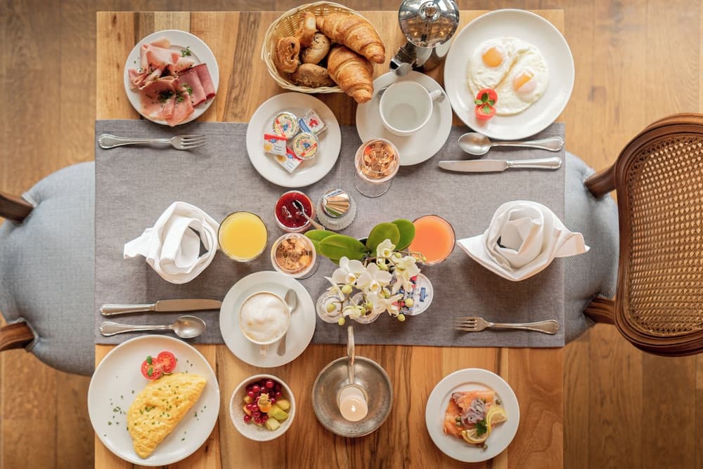 Breakfast meal
