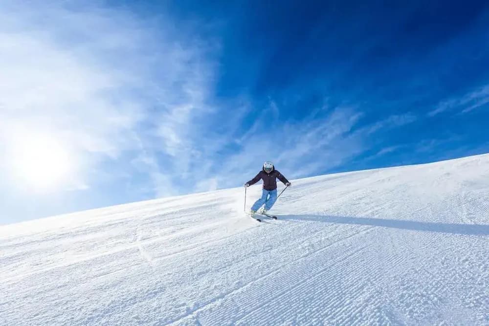Snow and ski sports