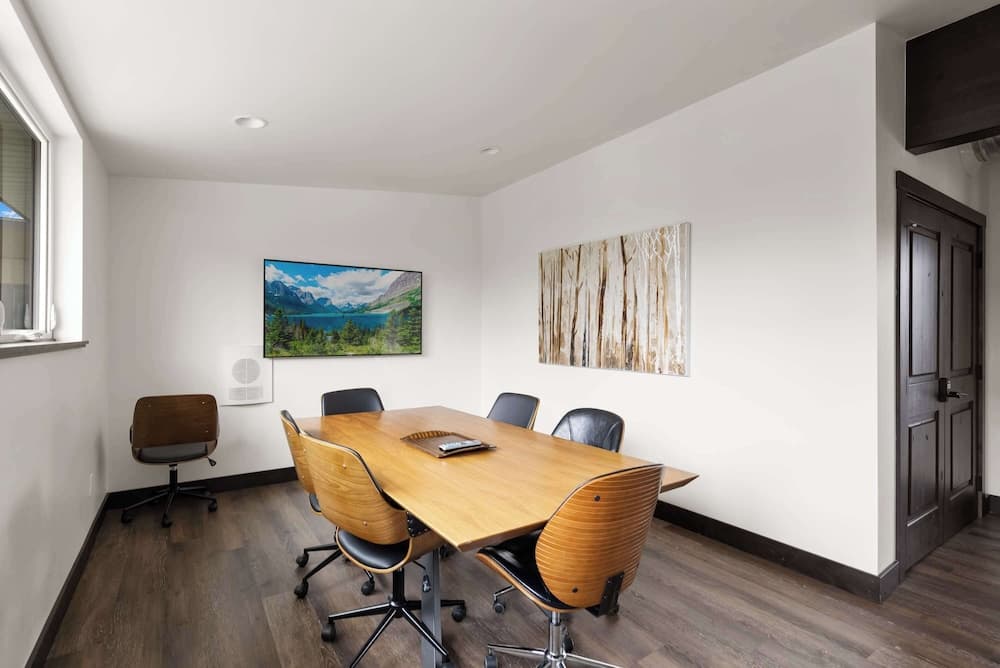 Meeting facility
