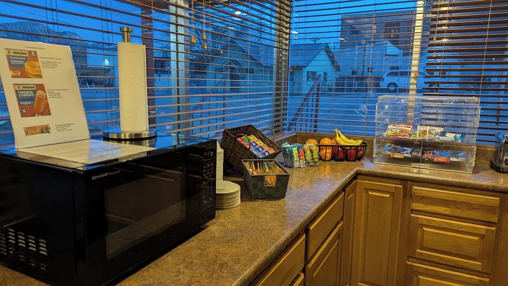 Breakfast area