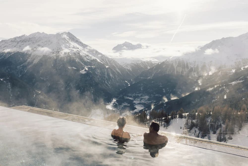 Infinity pool