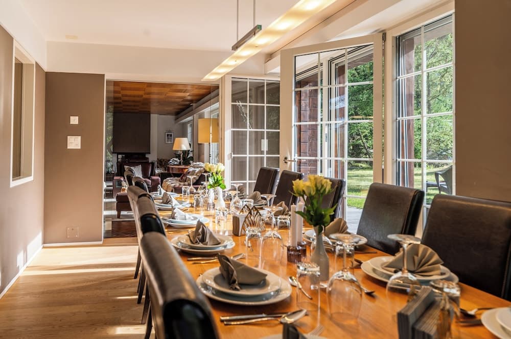 In-room dining