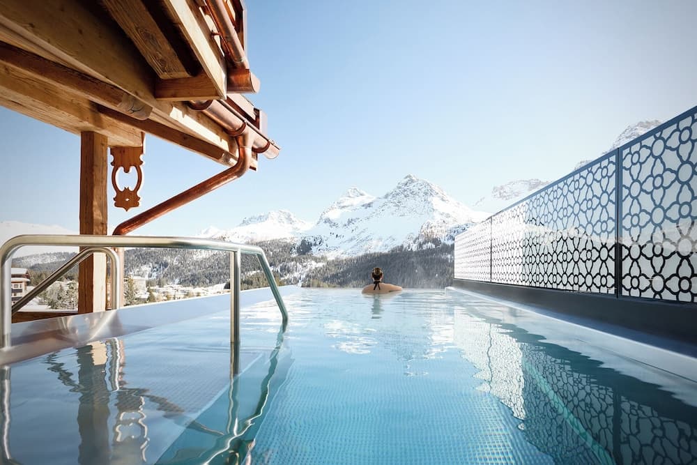 Private pool