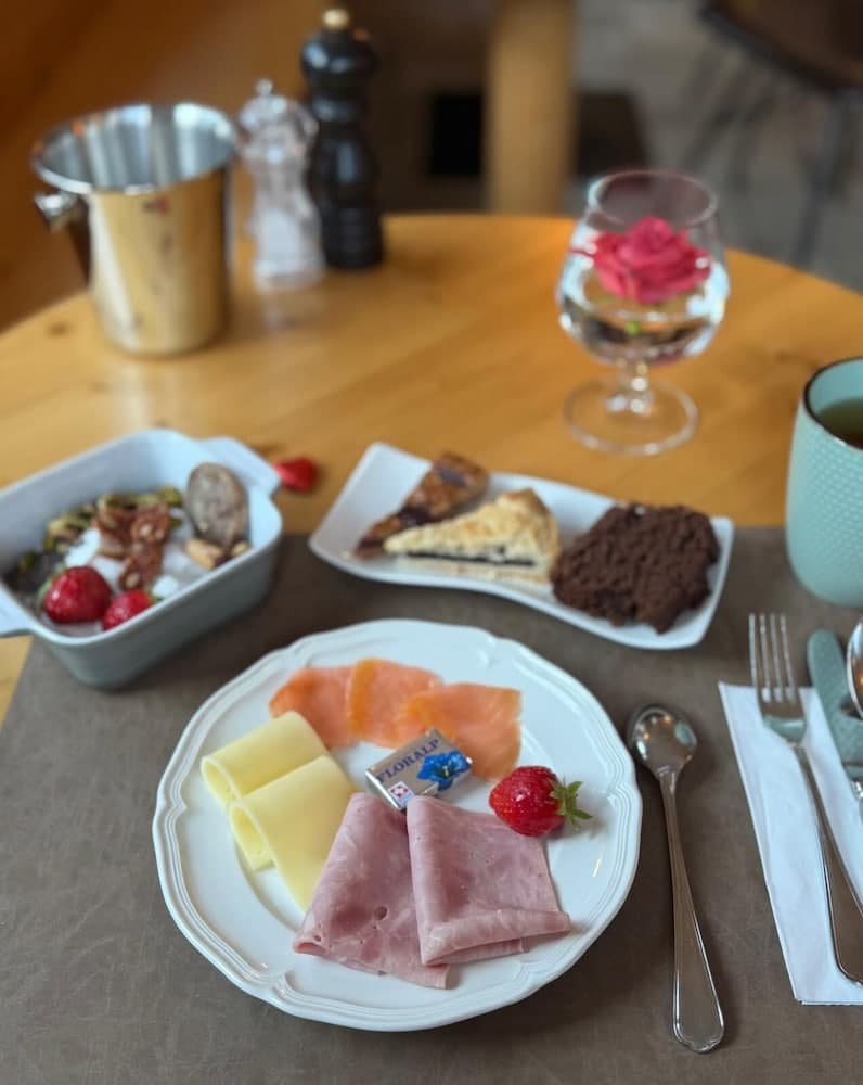 Breakfast buffet