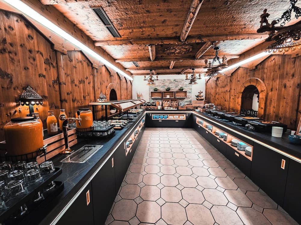 Breakfast buffet