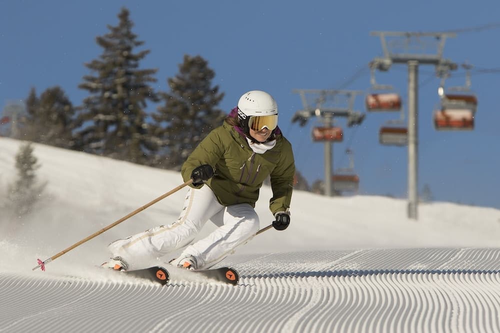 Snow and ski sports