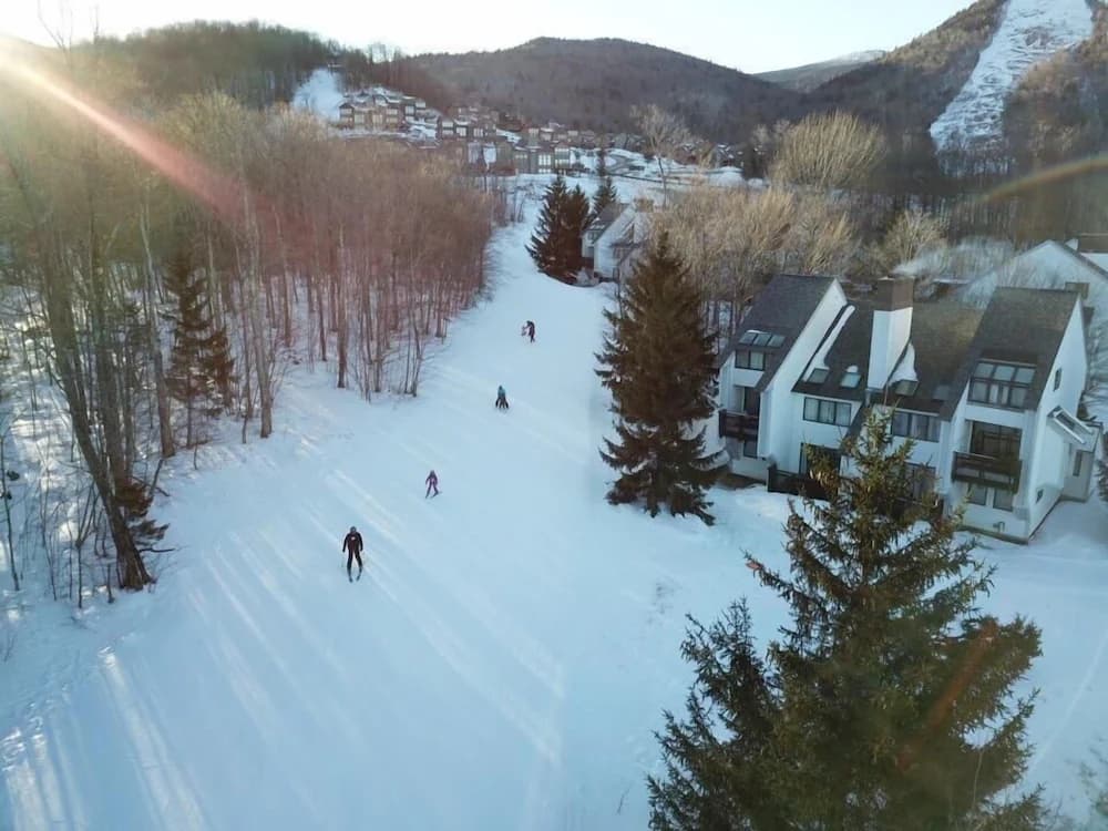 Snow and ski sports