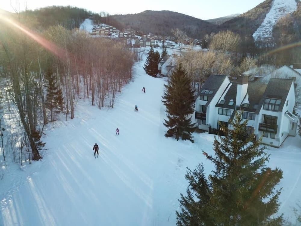 Snow and ski sports