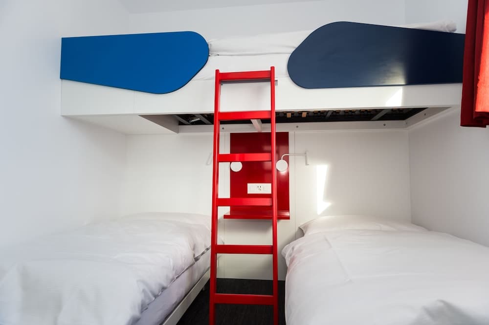 Children's theme room