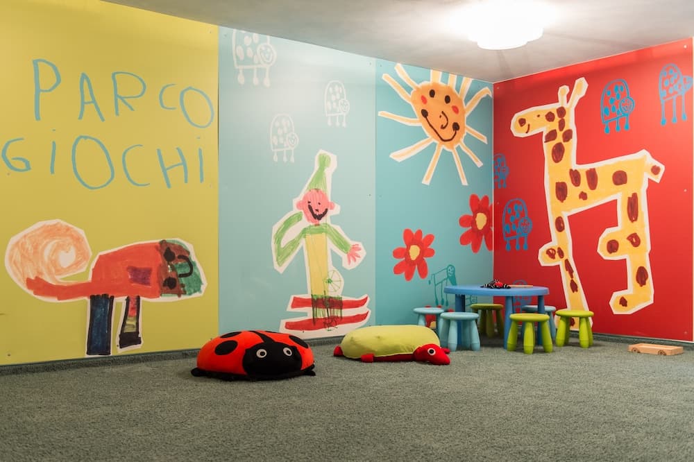 Children's play area - indoor