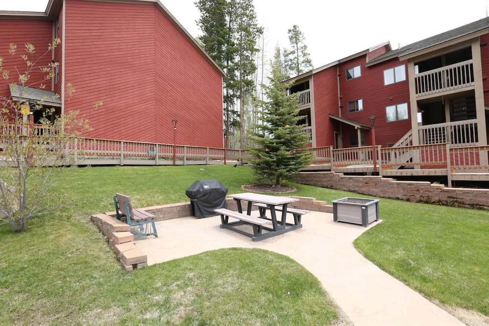 BBQ/picnic area