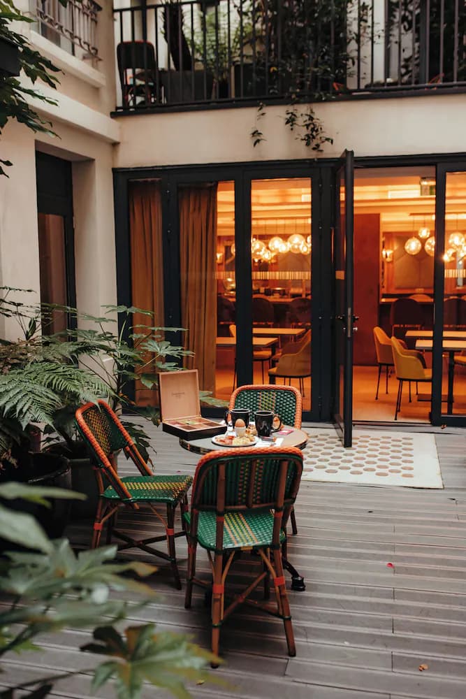 Breakfast area