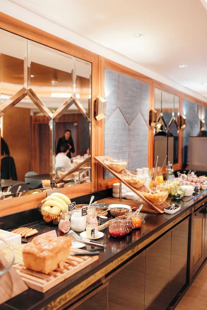 Breakfast buffet