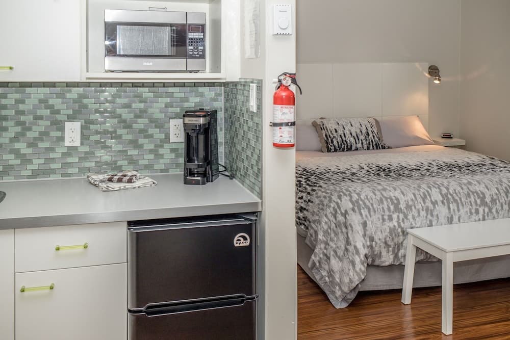 Private kitchenette