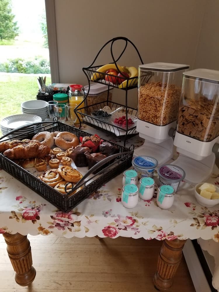 Breakfast area